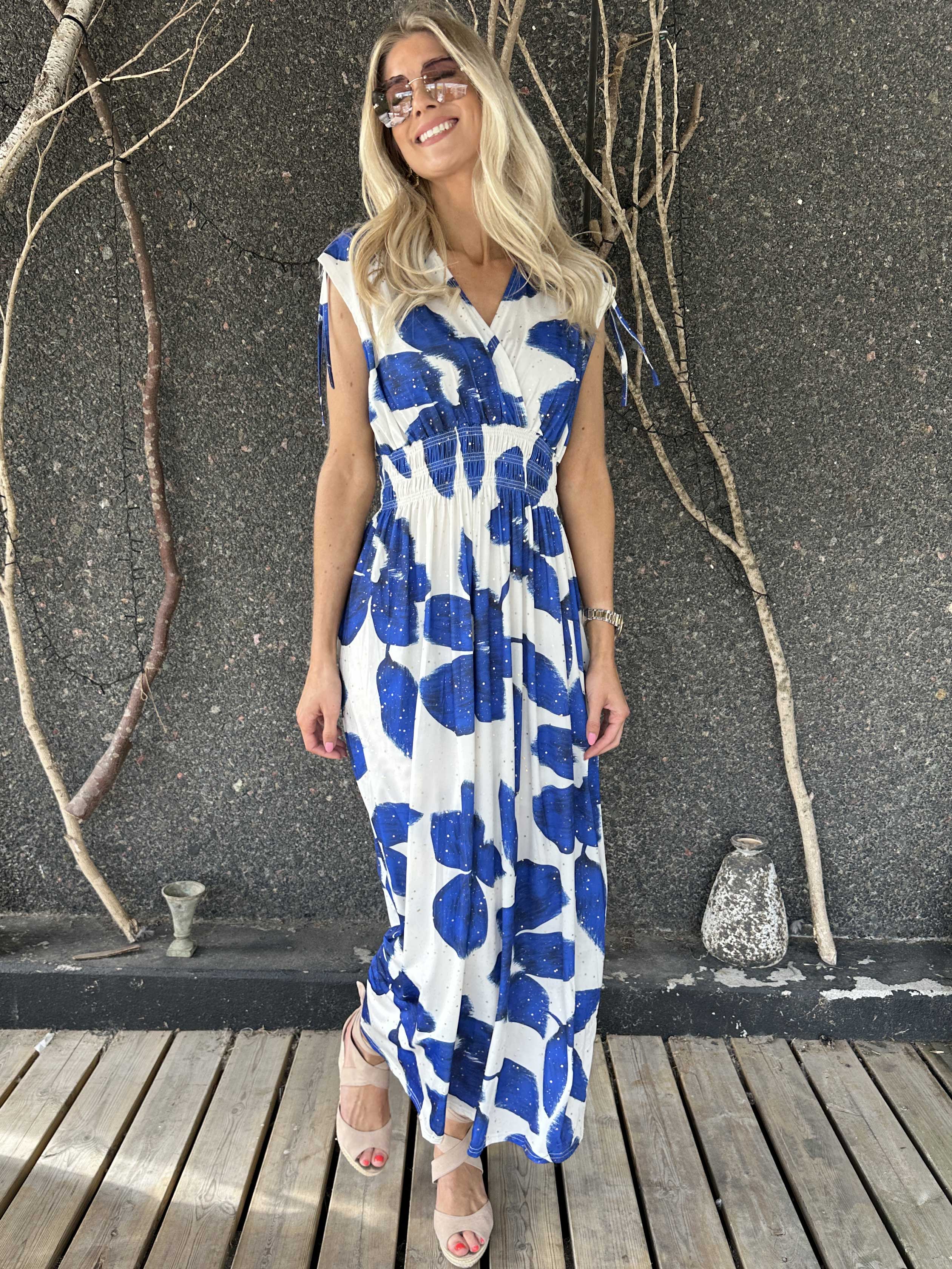 Pams Art Flower Sleeveless - Lang elastisk kjole med store blomstermotiver